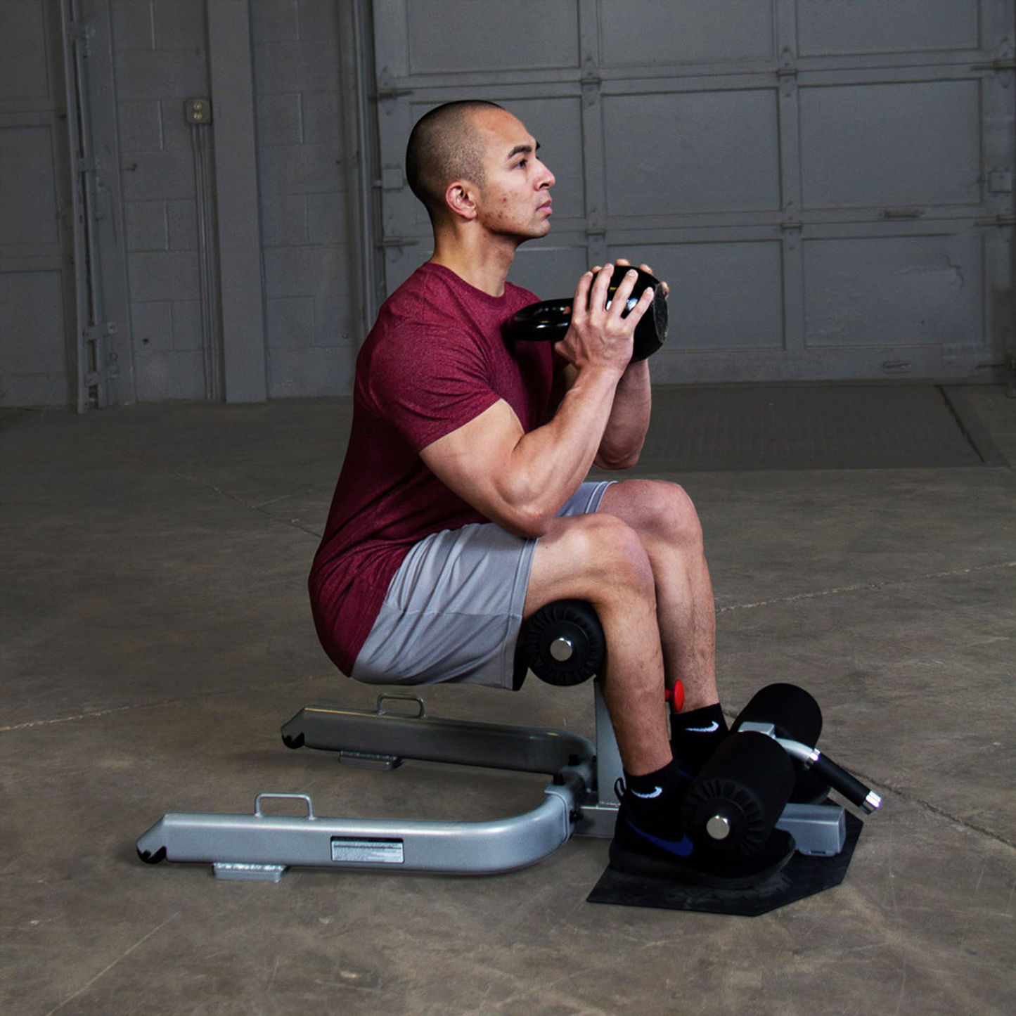 Body-Solid Sissy Squat