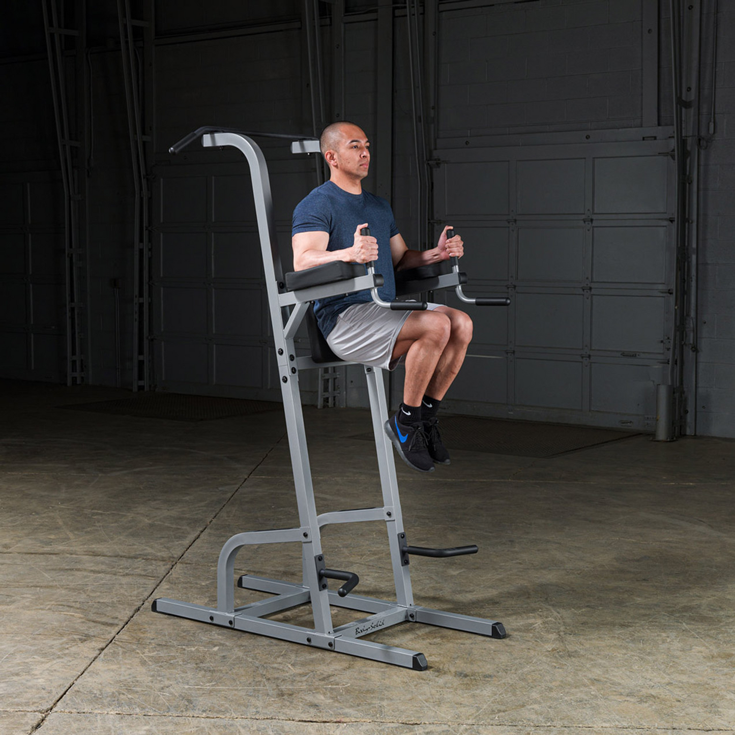 Body-Solid Vertical Knee Raise and Pull Up