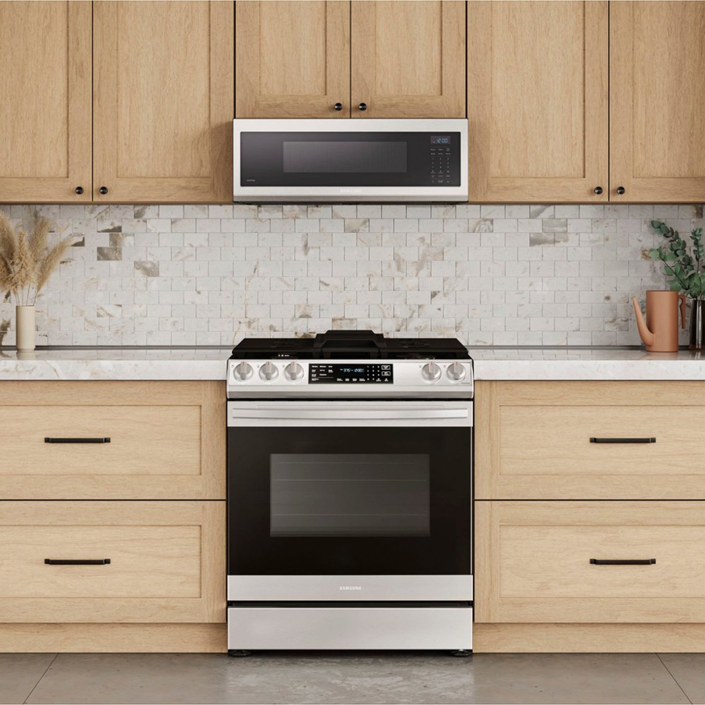 Samsung - 1.1 cu. ft. Smart SLIM Over-the-Range Microwave with 400 CFM Hood Ventilation, Wi-Fi & Voice Control - Stainless Steel.