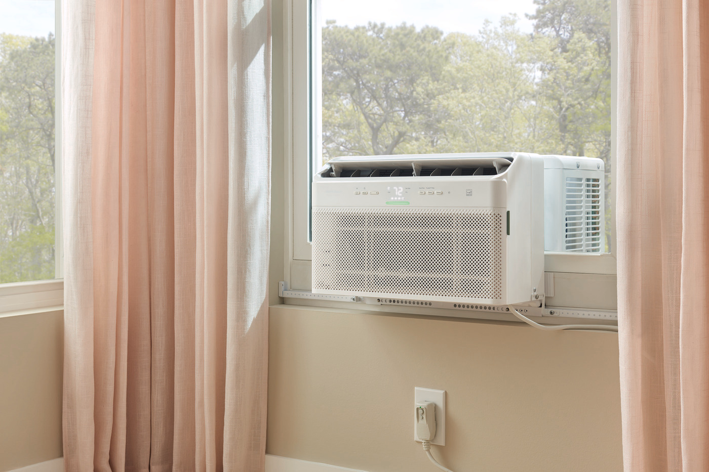 Frigidaire Gallery 8,000 BTU U-Shape Window Room Air Conditioner with Inverter and Wi-Fi (Energy Star)