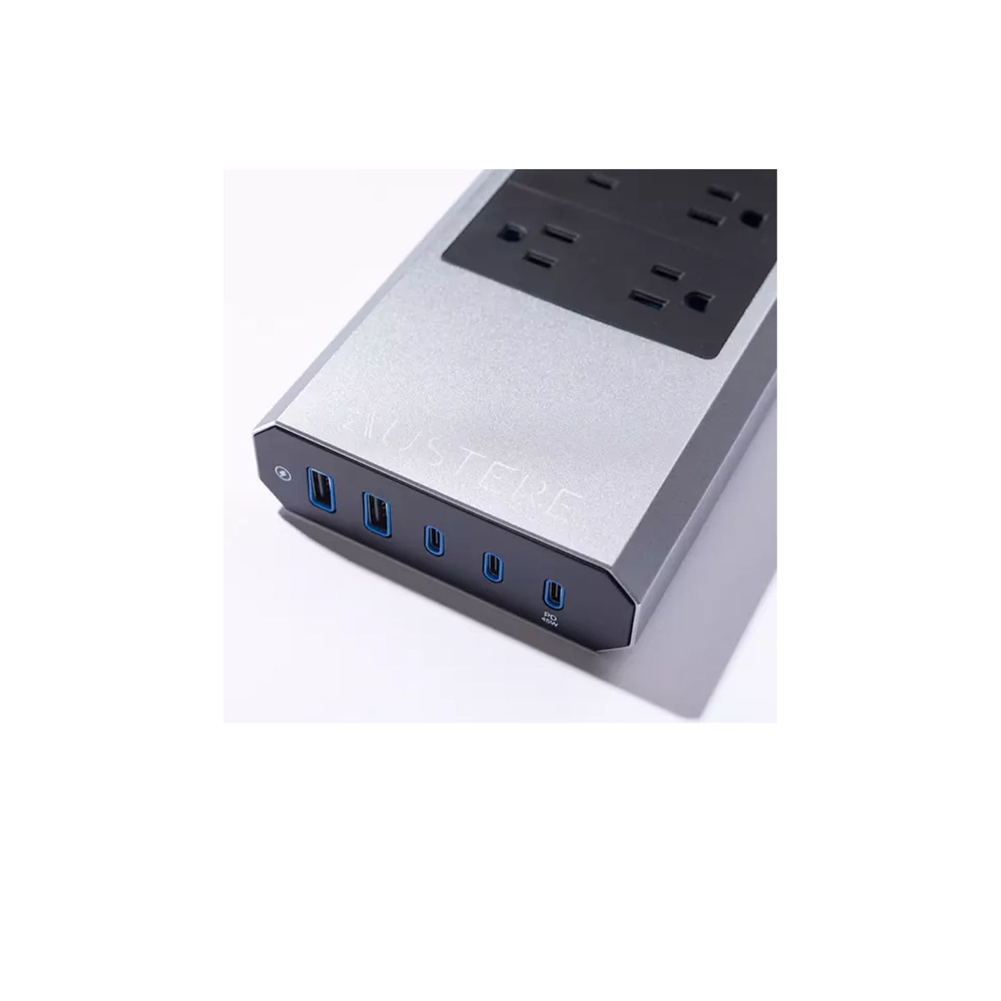 Austere VII Series Power 6-Outlet with Omniport USB+PD